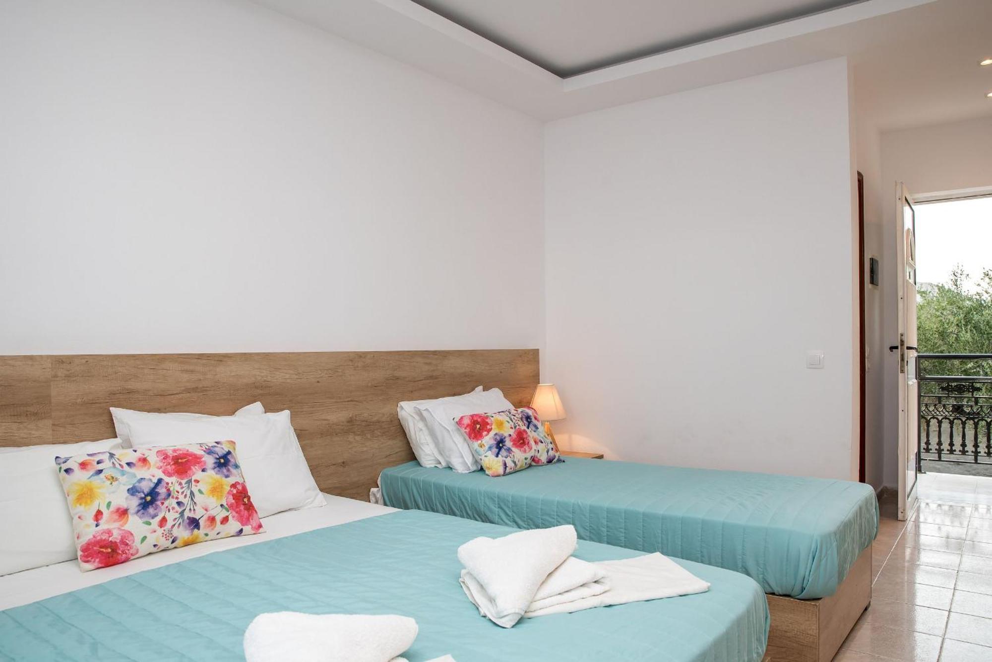 Aphrodite & - 140m From The Beach, By Zantewize Aparthotel Alykes (Zakynthos)
